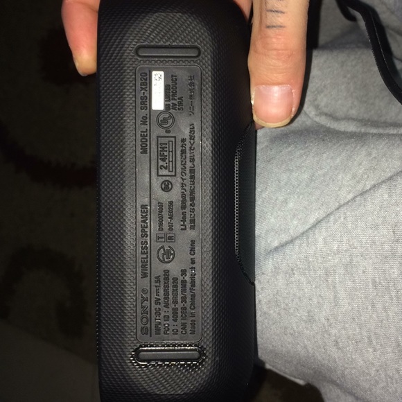 Sony srs xb-20 Bluetooth speaker! - Picture 5 of 5